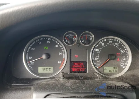 2004 Volkswagen Passat Glx 4Motion from USA, damaged, VIN WVWTH63BX4P099011